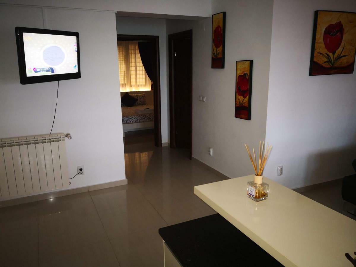 Apartament Lenus'K Apartment Bucureşti Ngoại thất bức ảnh