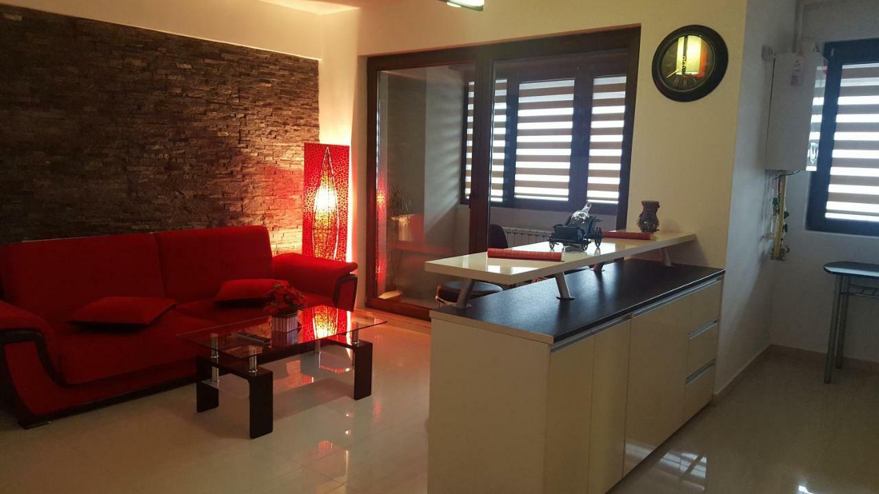 Apartament Lenus'K Apartment Bucureşti Ngoại thất bức ảnh